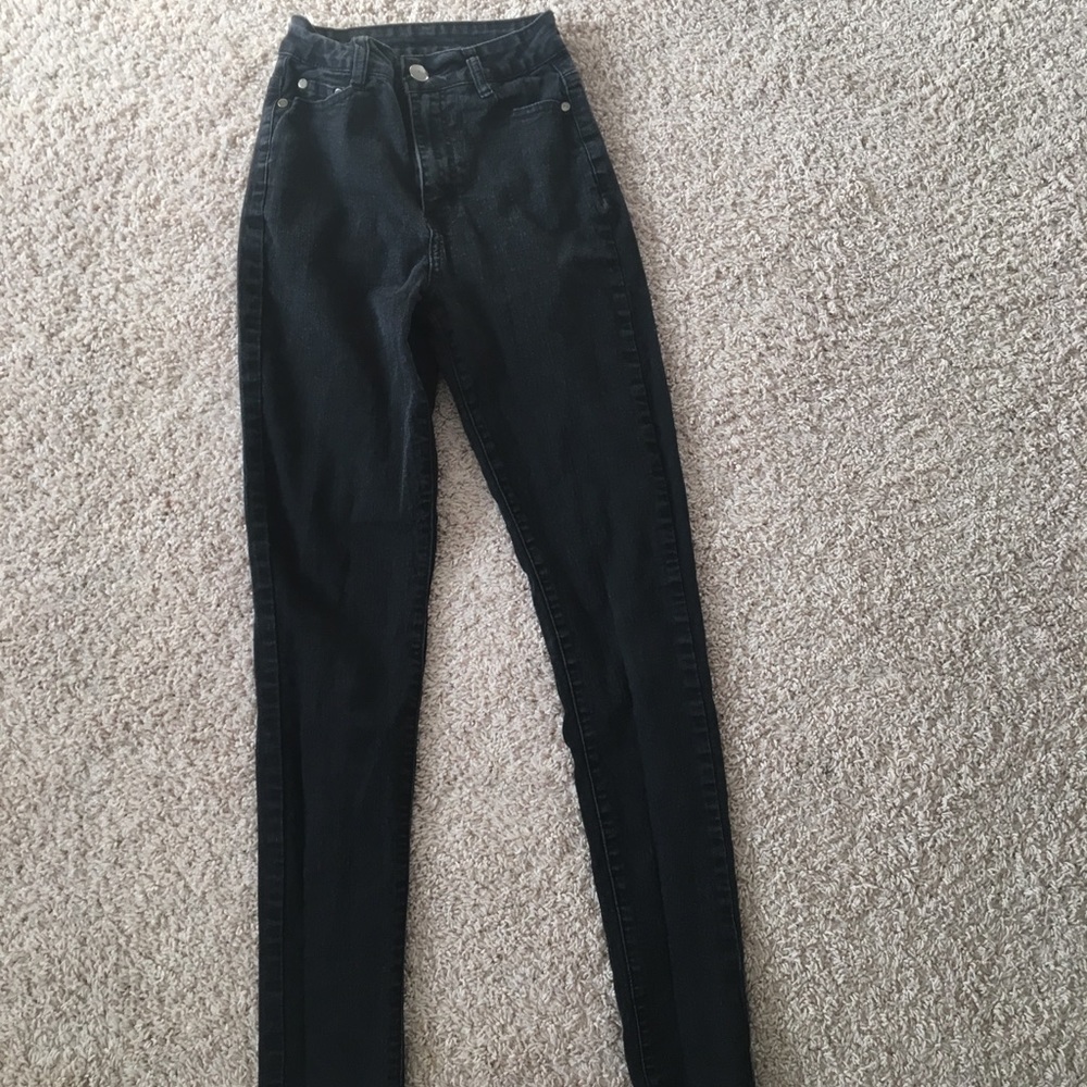 High waisted black jeans